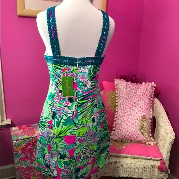 Vena NWT Stretch Shift Dress Early Bloomer Size 4 - Picture 9 of 16